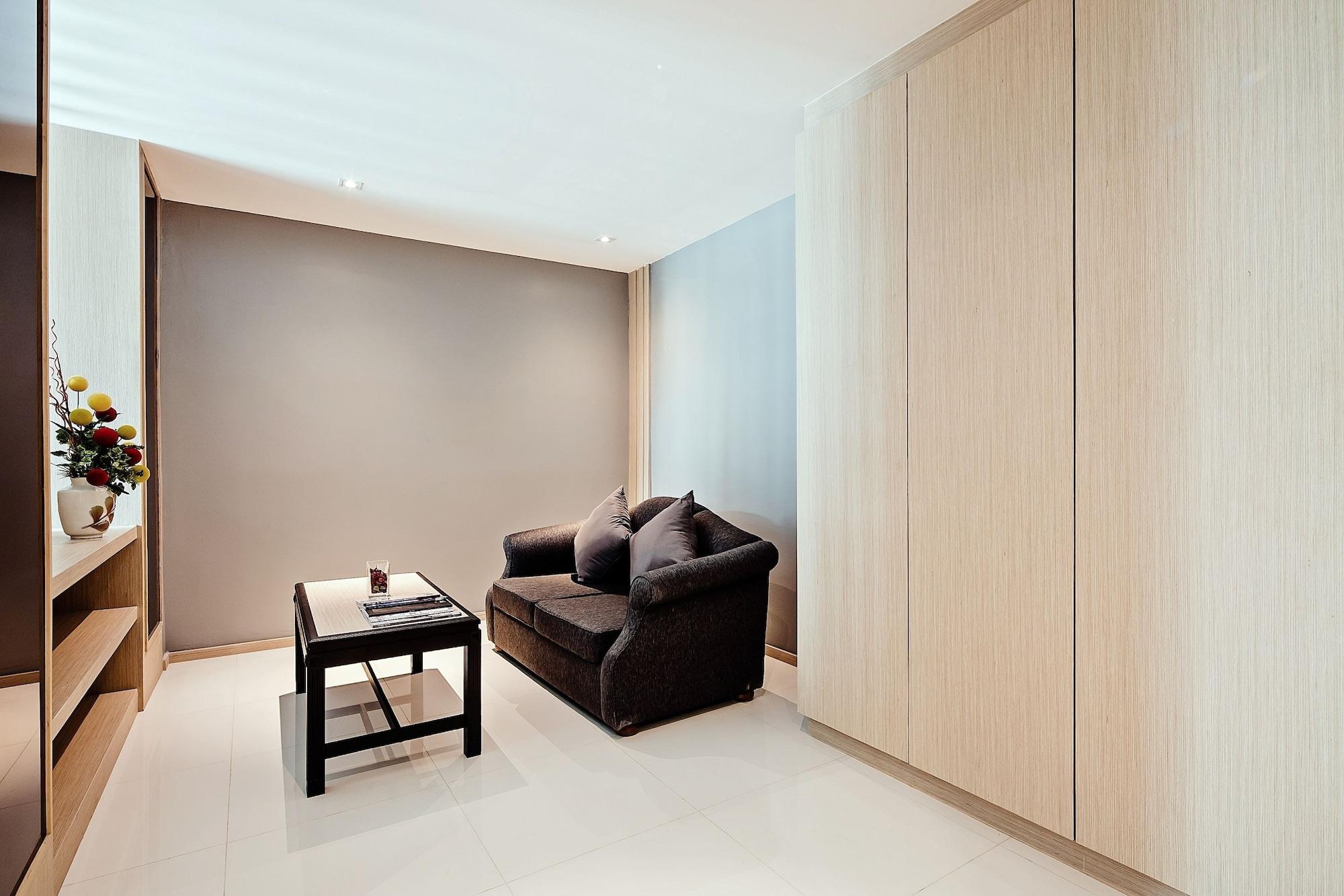 Three Sukhumvit Hotel - Sha Plus Certified Бангкок Екстер'єр фото
