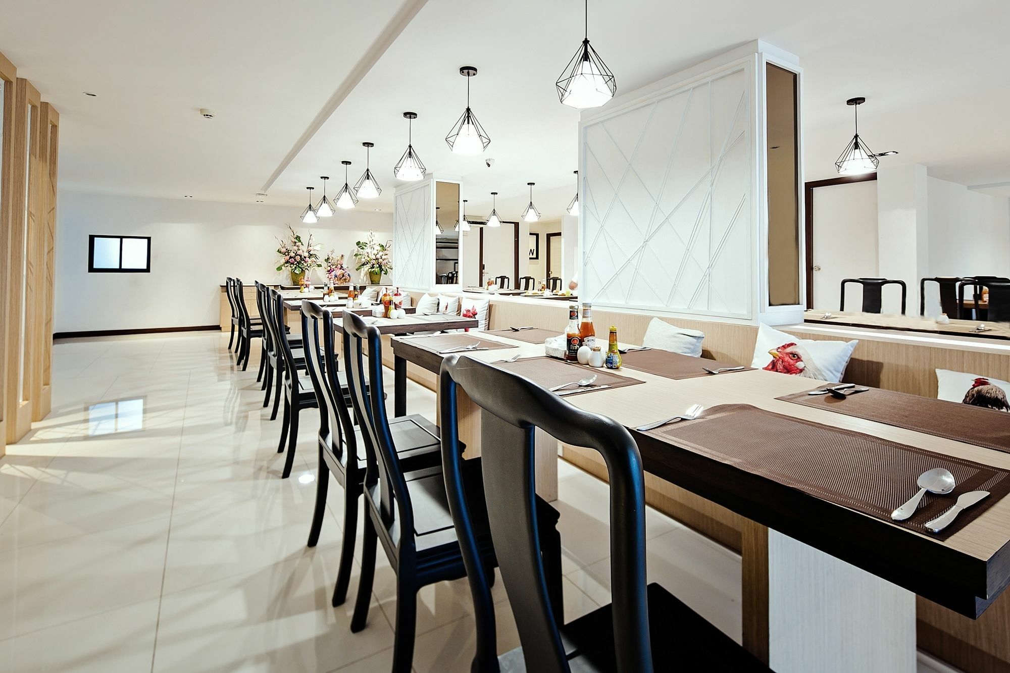 Three Sukhumvit Hotel - Sha Plus Certified Бангкок Екстер'єр фото